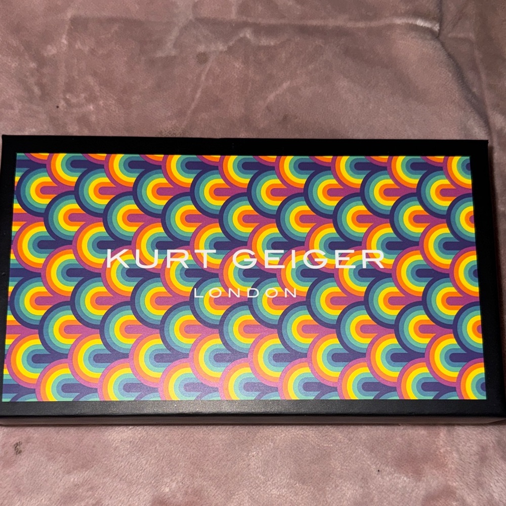 Kurt Geiger Black Quilted Wallet EUC. - Picture 6 of 6